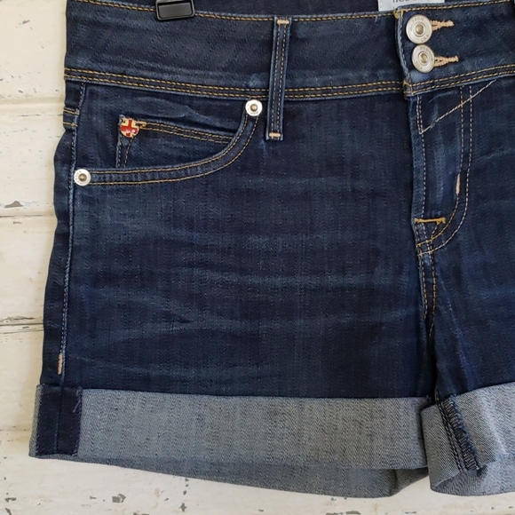 Hudson Jean Croxley Mid Thigh Shorts - Picture 3 of 4